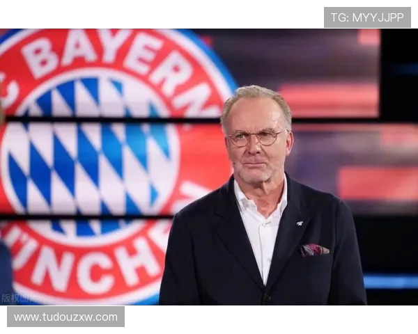 鲁梅尼格：克洛泽具备应对各种局面的能力 期望纽伦堡对他保持耐心