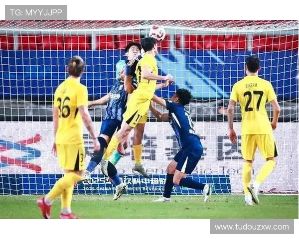 武汉广电评三镇保级仰赖同行相助场面尴尬令人唏嘘并引发深度思考